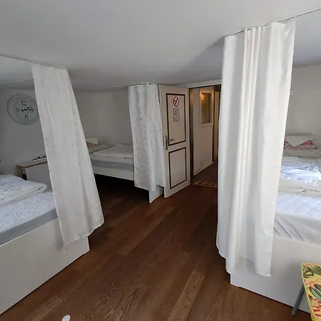 Friendly Hostel Zuerich-3